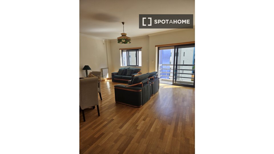 Apartment Lisbon, 3 beds — photo 2
