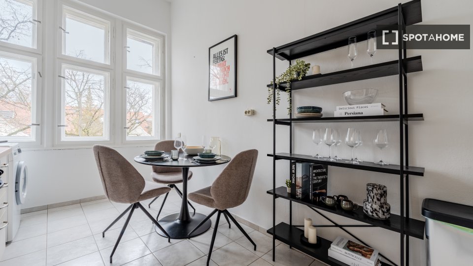 Apartment Berlin, 2 beds, 62m² — photo 10