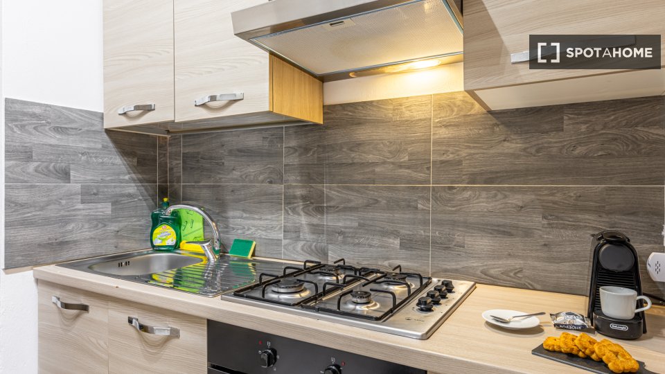 Apartment Milan, 1 bed, 43m² — photo 3