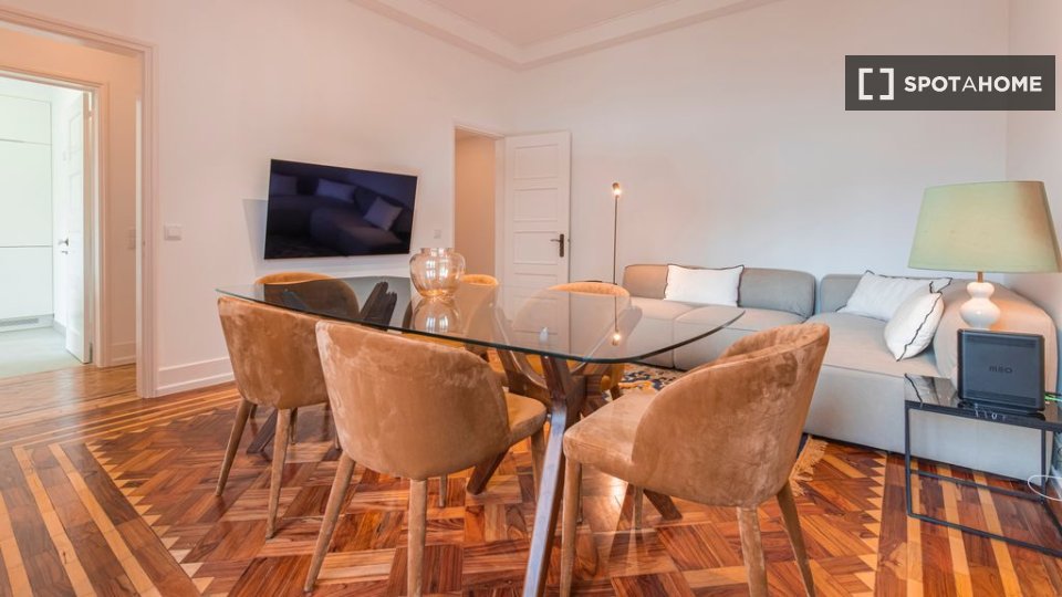 Apartment Lisbon, 4 beds — photo 11