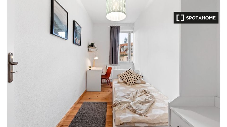 Double room Berlin, 4 beds — photo 9