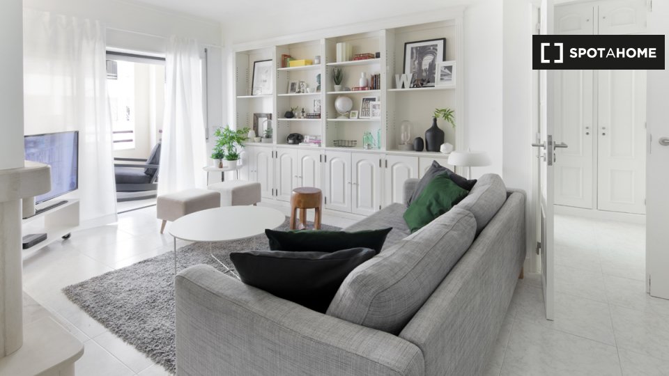 Apartment Lisbon, 1 bed — photo 1