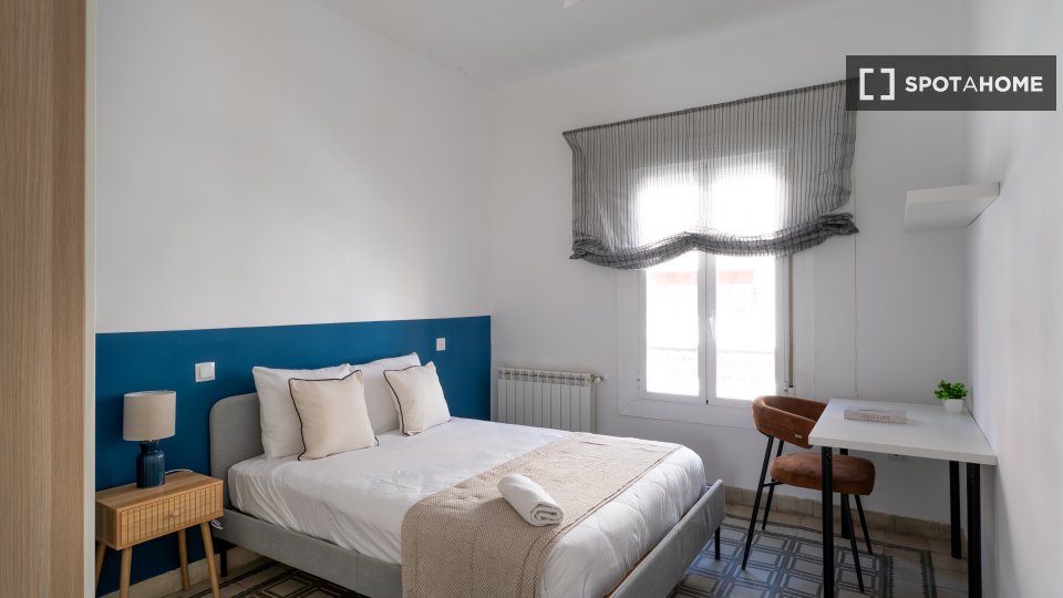 Double room Madrid, 6 beds — photo 15