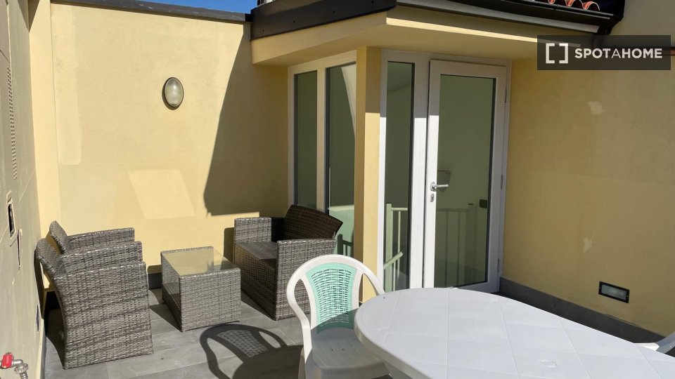 Double room Milan, 2 beds, 77m² — photo 22