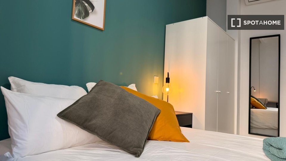 Double room Madrid, 5 beds, 90m² — photo 42