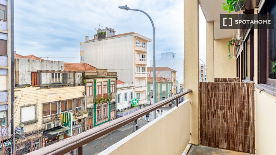 Double room Porto, 4 beds, 160m² — photo 18
