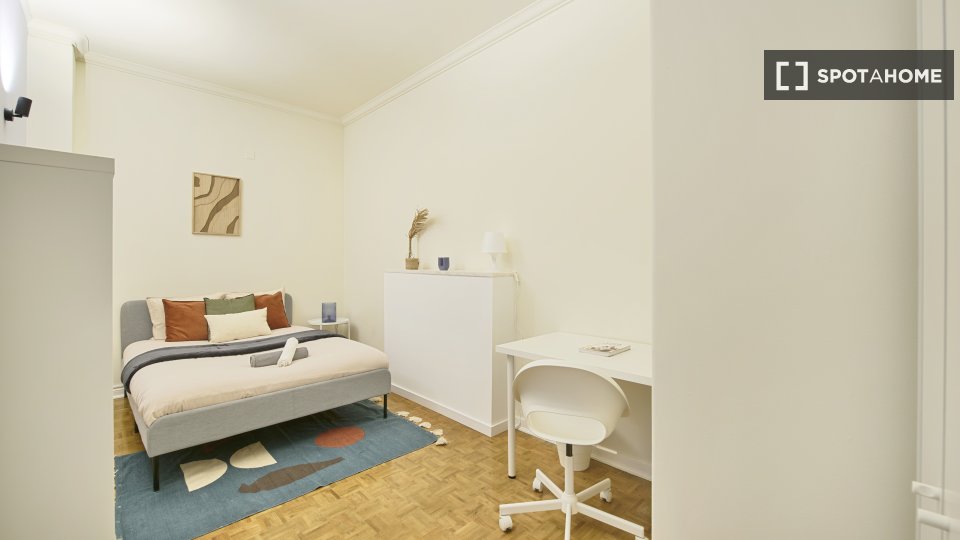 Double room Lisbon, 7 beds — photo 10