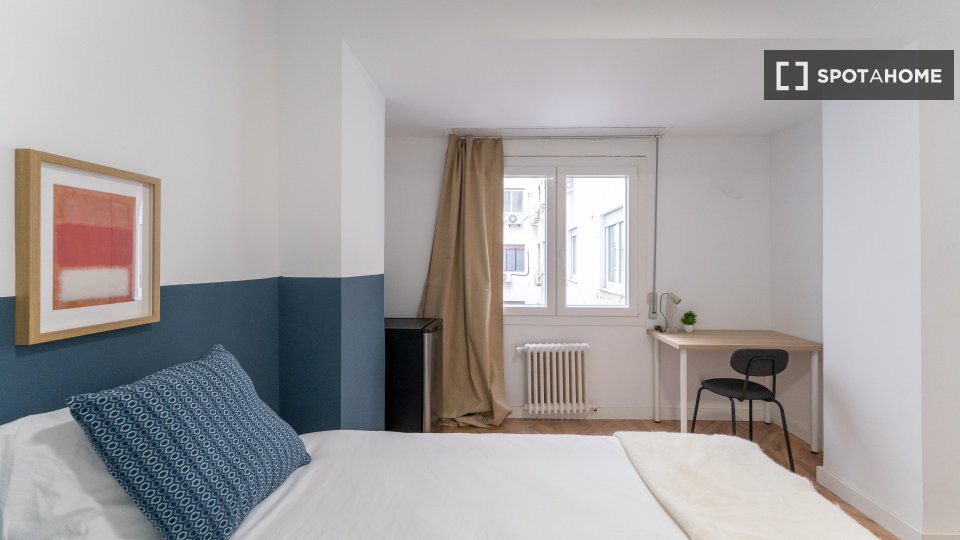 Double room Madrid, 7 beds — photo 15