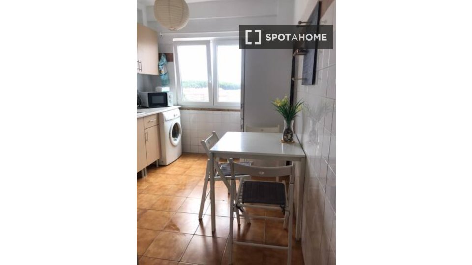 Apartment Lisbon, 3 beds, 74m² — photo 4