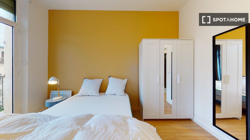 Double room Marseille, 18 beds — photo 2