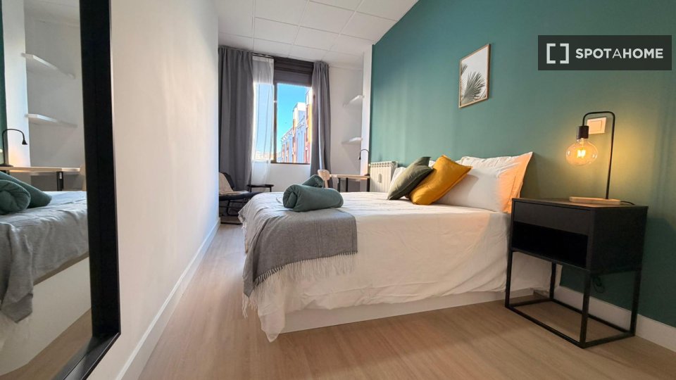Double room Madrid, 5 beds, 90m² — photo 33
