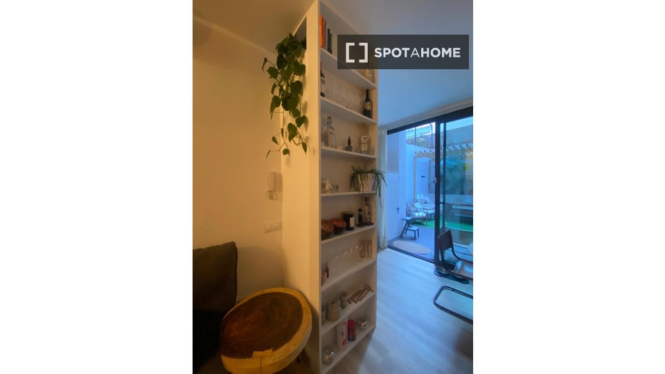 Apartment mono Barcelona, 85m² — photo 2