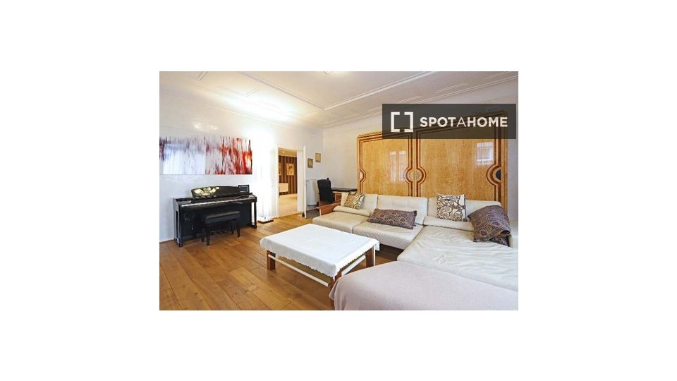 Double room Stuttgart, 4 beds, 13m² — photo 8