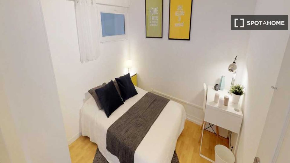 Double room Lille, 4 beds, 70m² — photo 10
