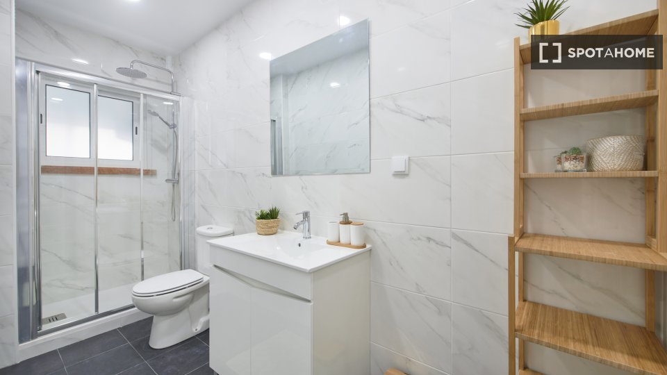 Double room Lisbon, 4 beds — photo 4