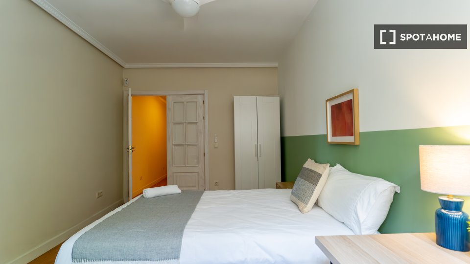 Double room Madrid, 6 beds — photo 18