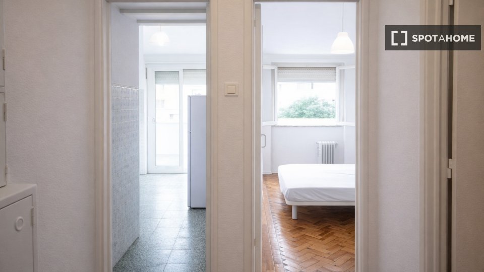 Apartment Lisbon, 1 bed — photo 21
