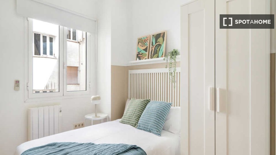 Double room Madrid, 8 beds — photo 64