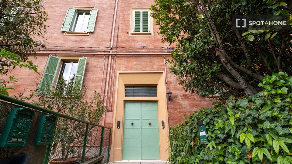 Apartment Bologna, 1 bed, 58m² — photo 3