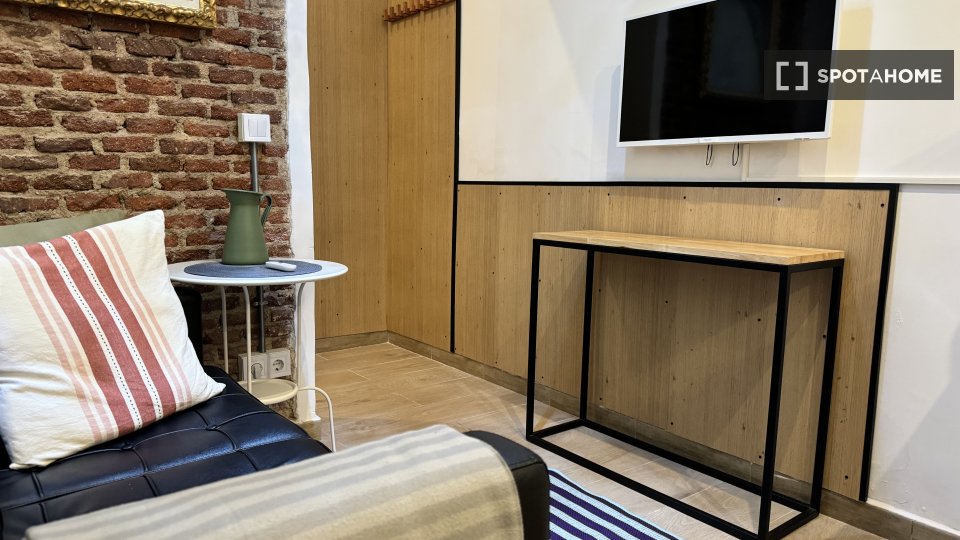 Apartment Madrid, 1 bed, 35m² — photo 16