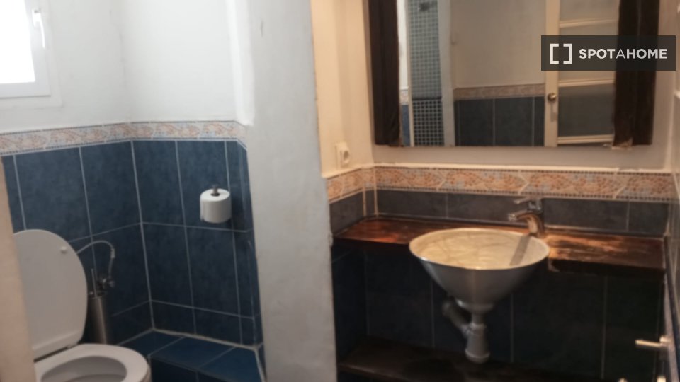 Apartment Valencia, 2 beds, 50m² — photo 2