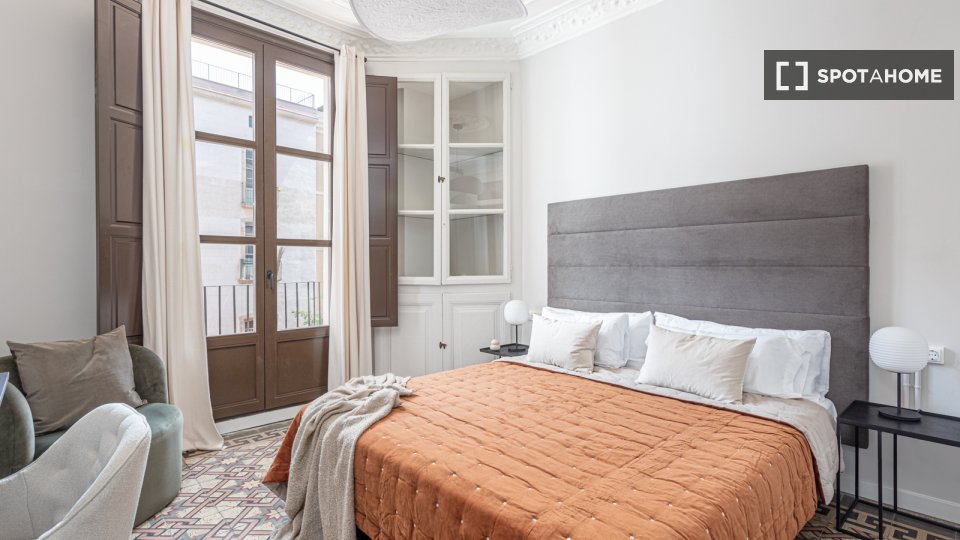 Apartment Barcelona, 2 beds, 80m² — photo 11