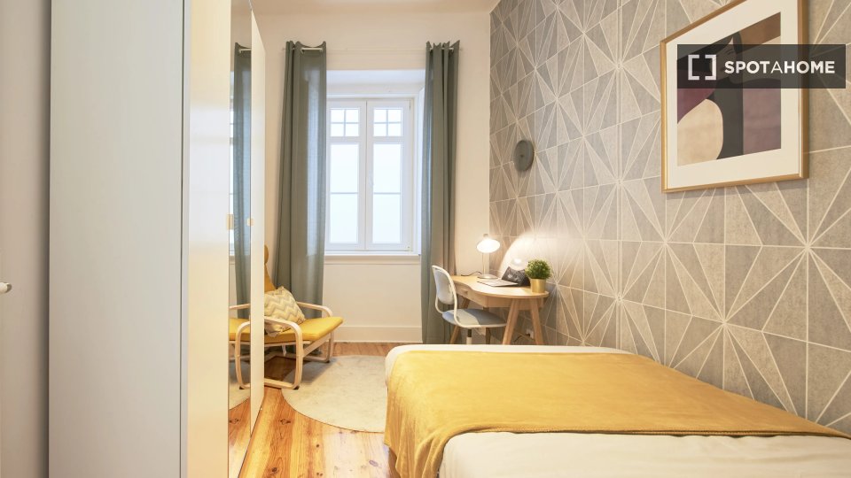 Double room Lisbon, 7 beds — photo 11
