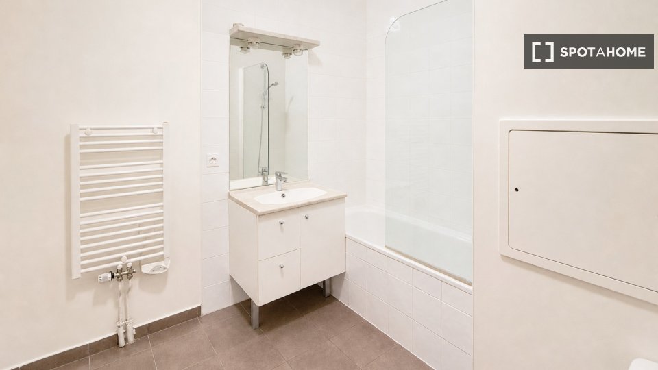 Chambre double Paris, 4 chambres — photo 26