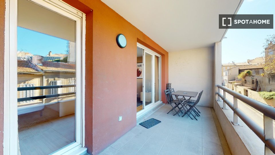 Double room Marseille, 8 beds — photo 10