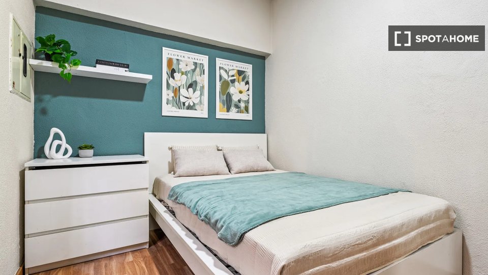 Double room Lisbon, 4 beds — photo 1