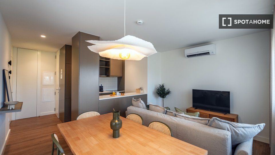 Apartment Porto, 2 beds, 53m² — photo 10