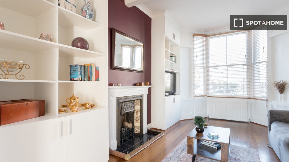 Apartment London, 2 beds, 93m² — photo 1