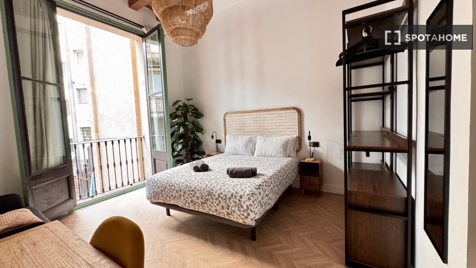Double room Barcelona, 5 beds — photo 16
