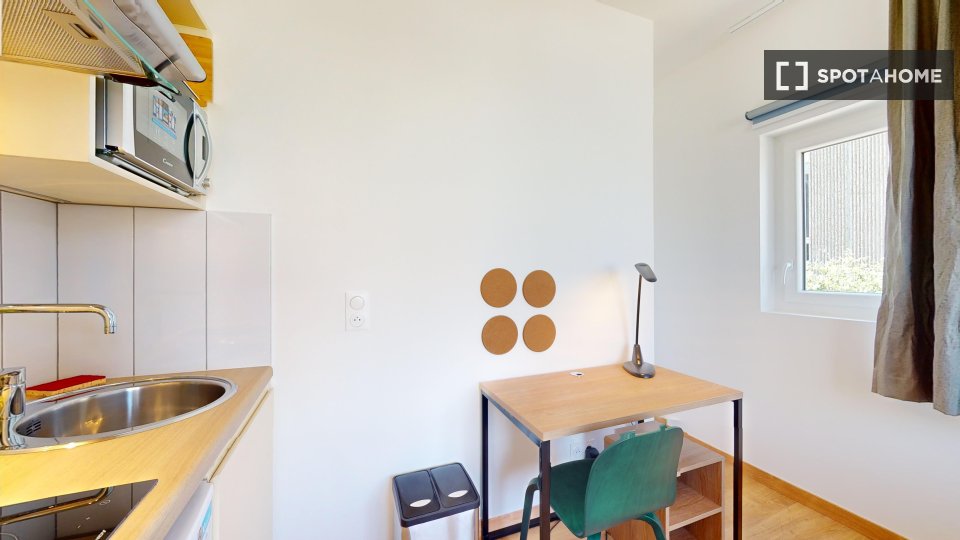 Double room Paris, 9 beds — photo 3