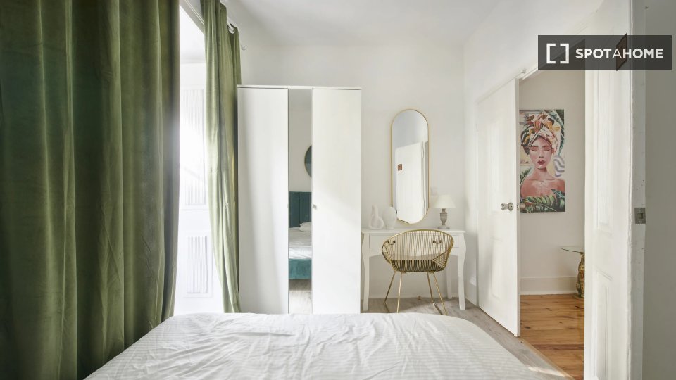 Double room Lisbon, 8 beds — photo 13