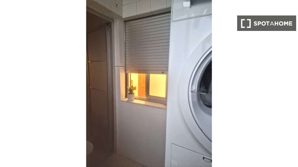 Double room Valencia, 5 beds, 160m² — photo 54