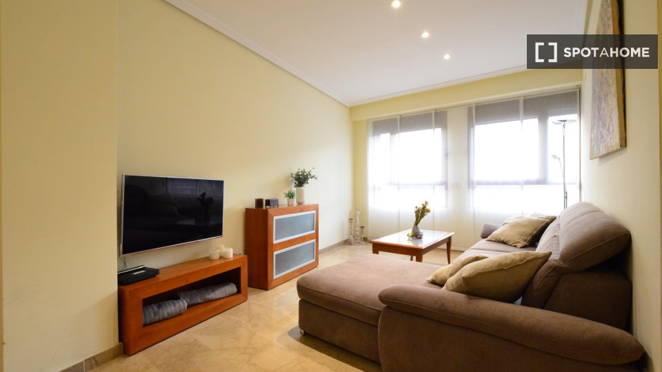 Apartment Valencia, 2 beds, 85m² — photo 14