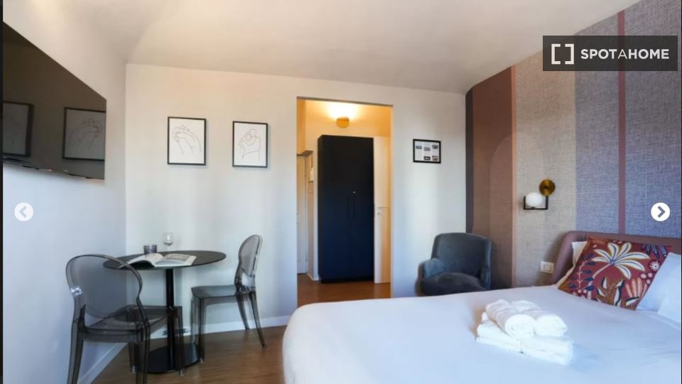 Double room Turin, 1 bed — photo 8