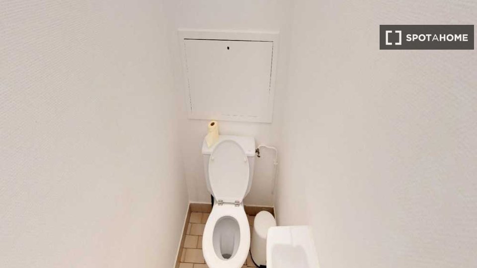Double room Lyon, 5 beds, 100m² — photo 9