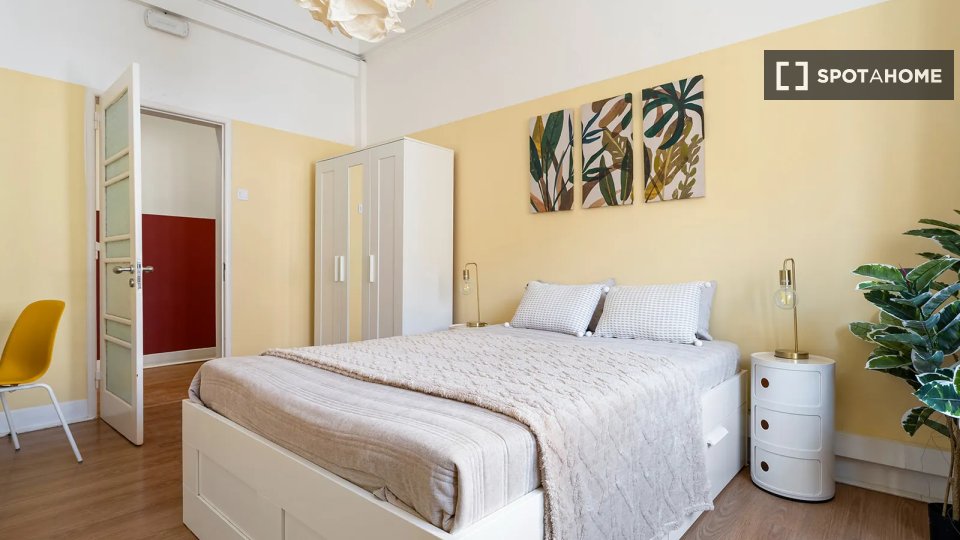 Double room Lisbon, 11 beds — photo 12