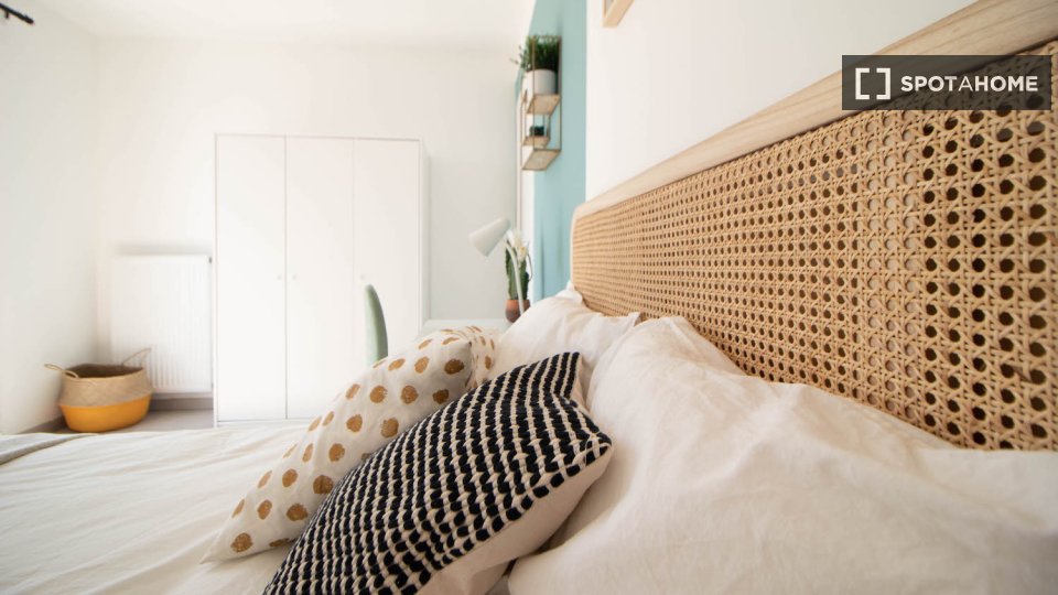 Double room Lyon, 5 beds — photo 17