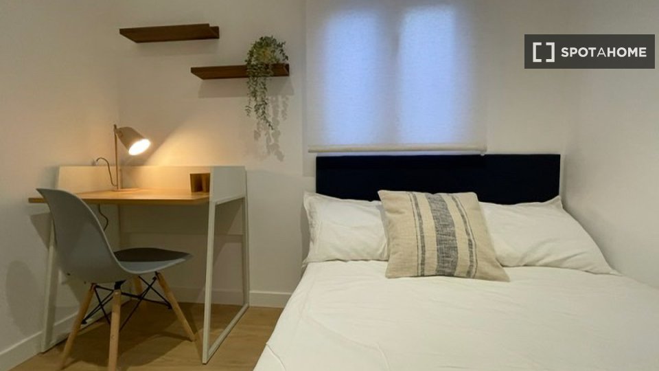 Double room Madrid, 18 beds — photo 7