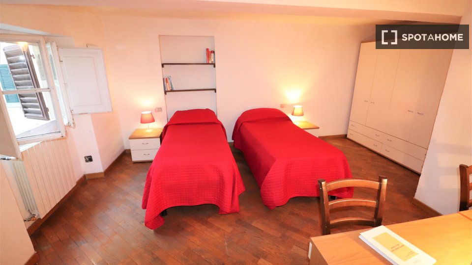 Double room Florence, 6 beds, 200m² — photo 6