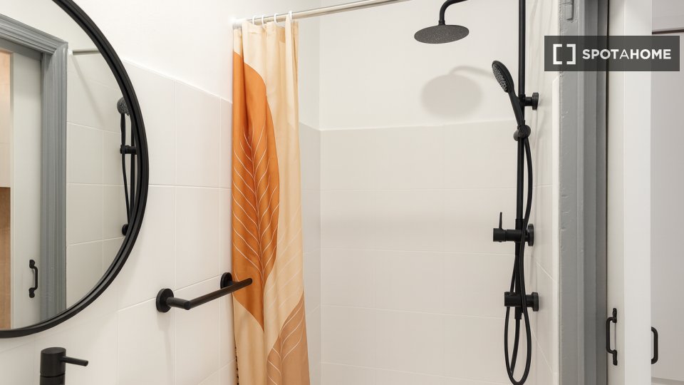 Double room Granada, 6 beds, 160m² — photo 52
