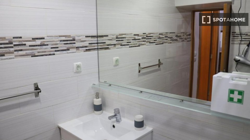 Apartment Lisbon, 1 bed, 50m² — photo 6