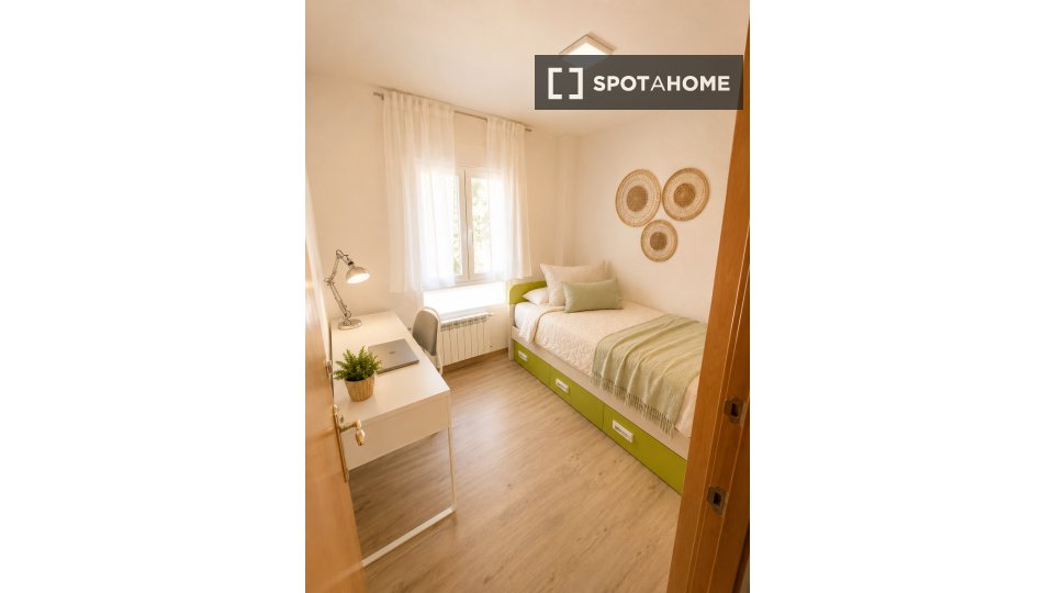 Double room Madrid, 4 beds, 90m² — photo 42