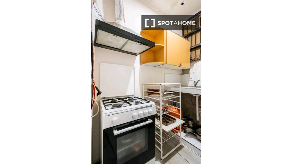 Double room Valencia, 6 beds, 70m² — photo 7