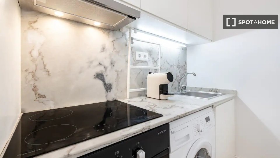 Apartment Porto, 1 bed, 36m² — photo 15