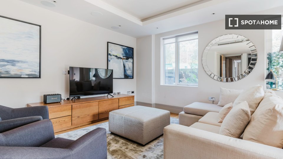 Apartment London, 2 beds — photo 17
