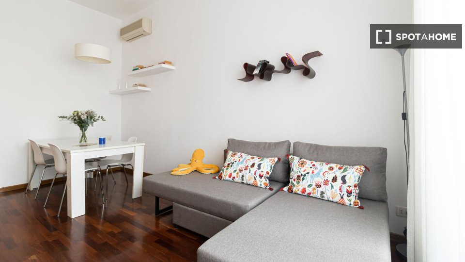 Apartment Milan, 1 bed, 70m² — photo 1